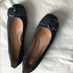 Nurture navy ballerina flats